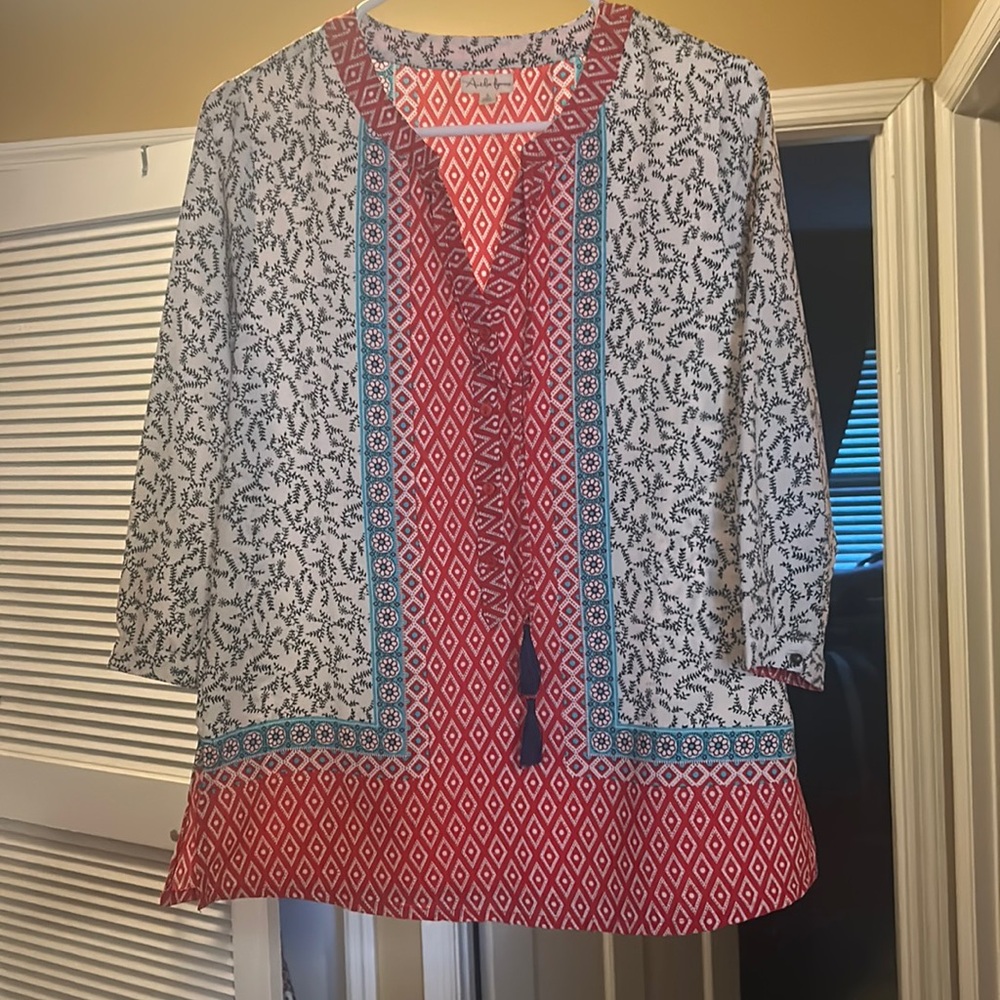 Fall blouse, love the feel and colors but never worn and cleaning out! OBO